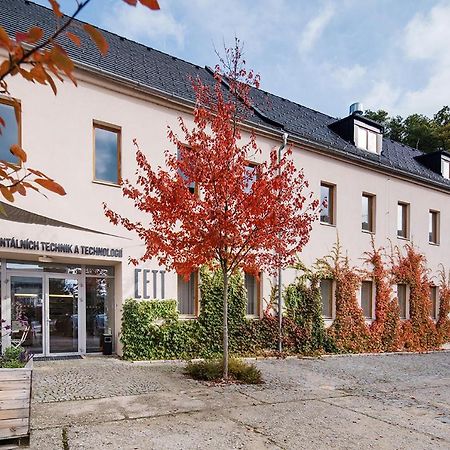 Hotel Cett à Náměšť nad Oslavou Extérieur photo